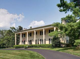 126 Indian Hills Trl, Indian Hills, KY 40207