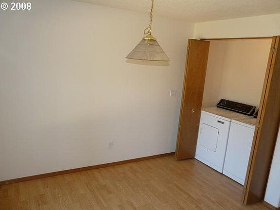 5th image of 6509 SE Lois St