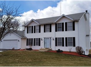 4452 Masters Ct, Loves Park, IL 61111