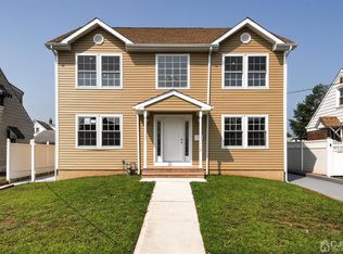 117 Dorothy St, Carteret, NJ 07008