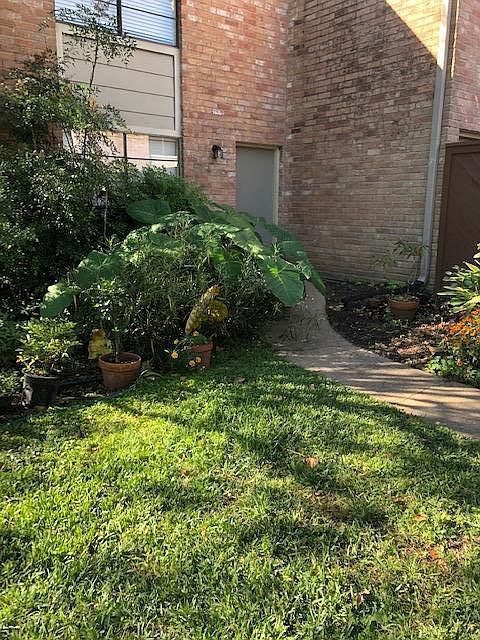 walk to the front door