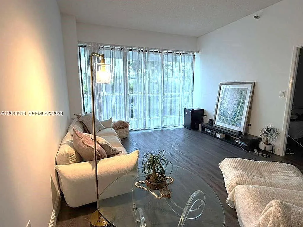 Waterview Condo — Photo 4