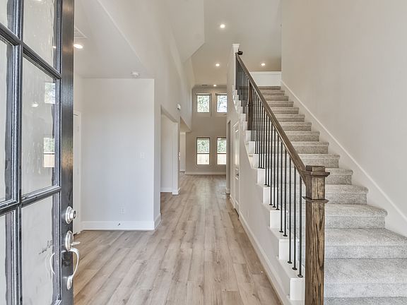 5th image of 40027 Parkside Oaks Way