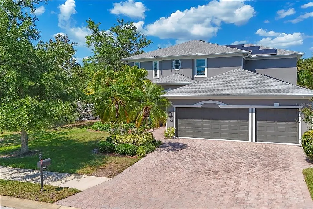 5 bed, 4.0 bath, 3425 sqft, $4,895 — Photo 2