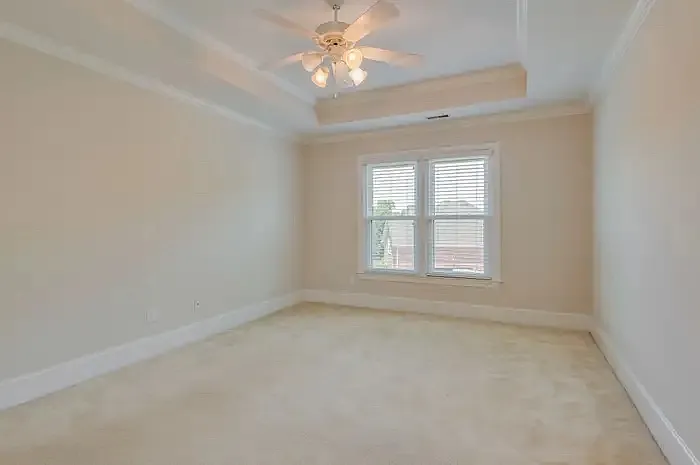 101 Tiffany Ct — Photo 33