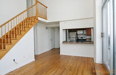 Rented by aptsandlofts.com