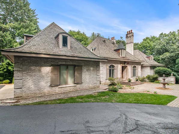 309 Preservation Dr NE, Ada, MI 49301