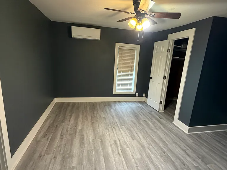 528 E Orange St — Photo 6