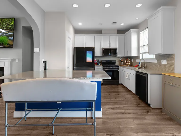 2555 Tranquil Oak Pl — Photo 9