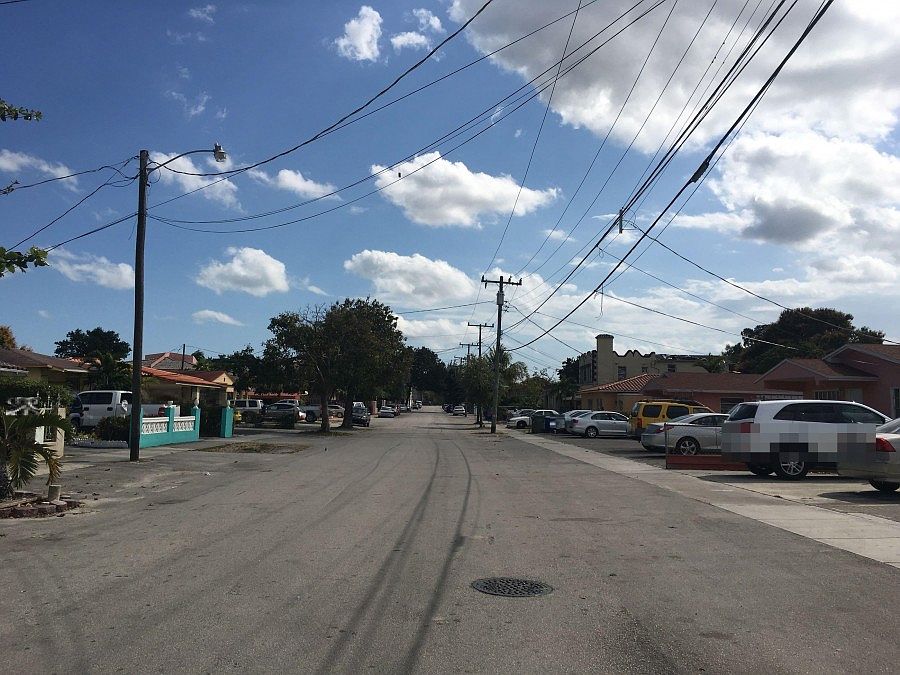 2nd image of 1014 NW 33rd Ave