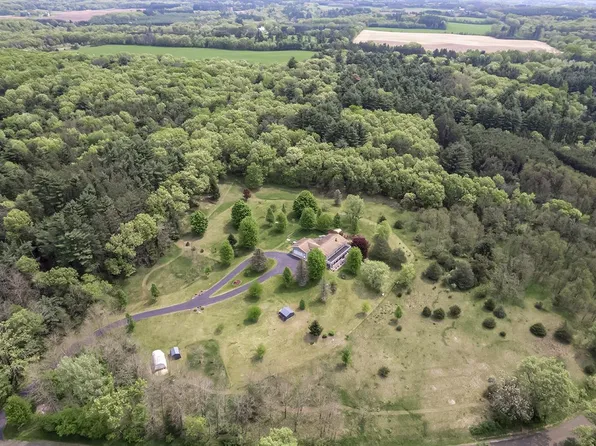 N7088 2nd Drive, Westfield, WI 53964