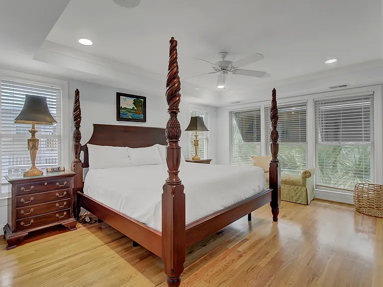 7 Yacht Harbor Ct — Photo 31
