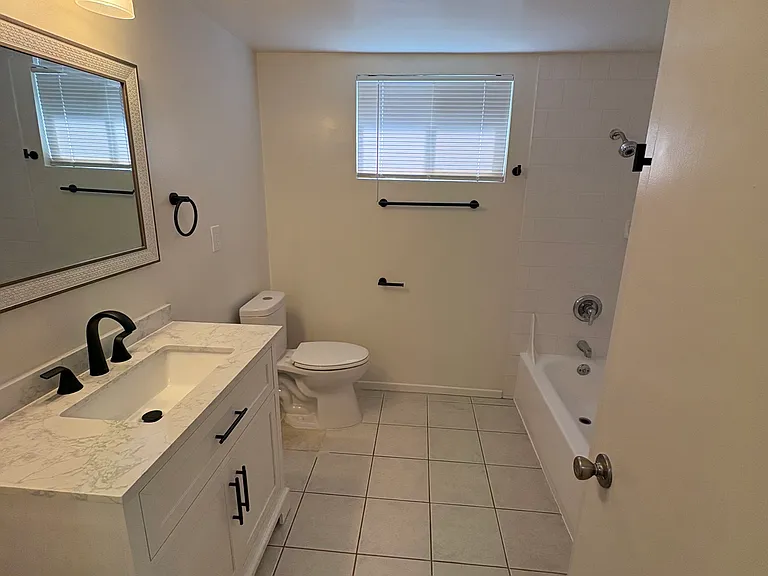 21113 Donora Ave #A — Photo 8