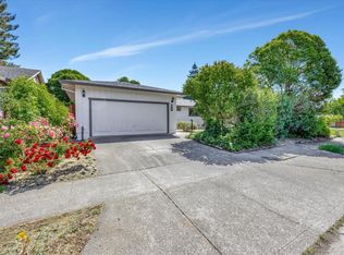 708 Saint Mary Dr, Santa Rosa, CA 95409