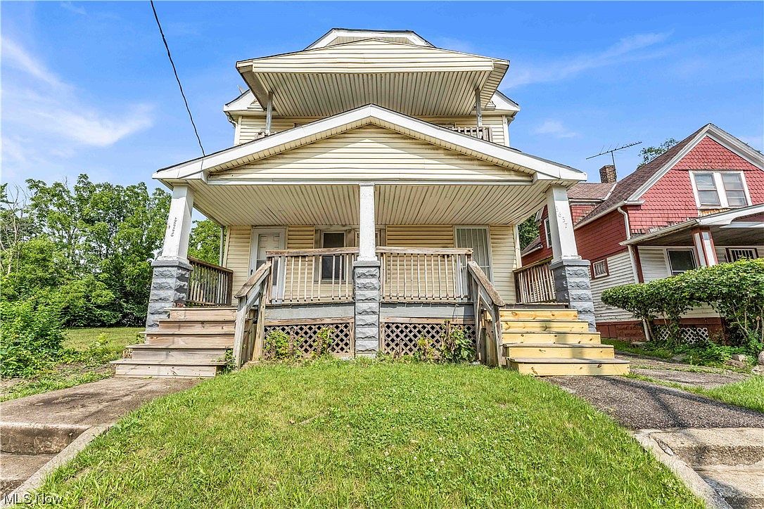 3635 E 131st St Cleveland OH 44120 MLS 5022464 Zillow