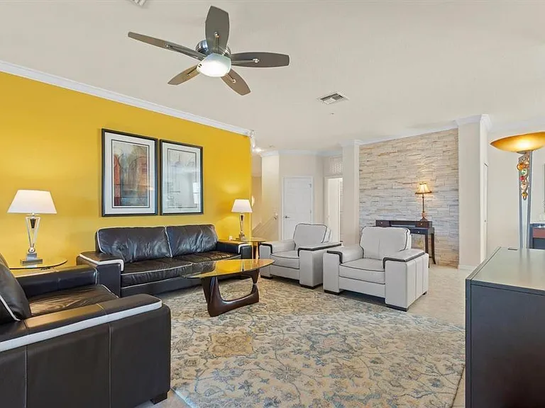 416 Winding Brook Ln #102 — Photo 15
