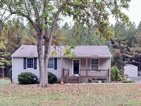 1940 Oakleigh Ave, Appomattox, VA 24522