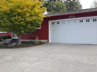 19516 15th Ave NW, Shoreline, WA 98177
