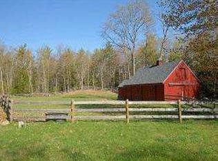181 Mica Point Rd, Barrington, NH 03825