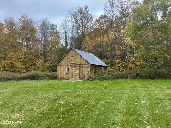 886 Carley Brook Rd, Honesdale, PA 18431