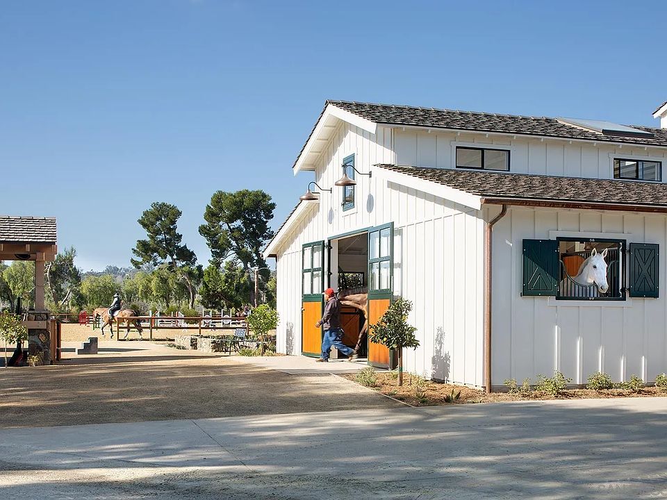 1st image of 16147 Via De Santa Fe Rancho