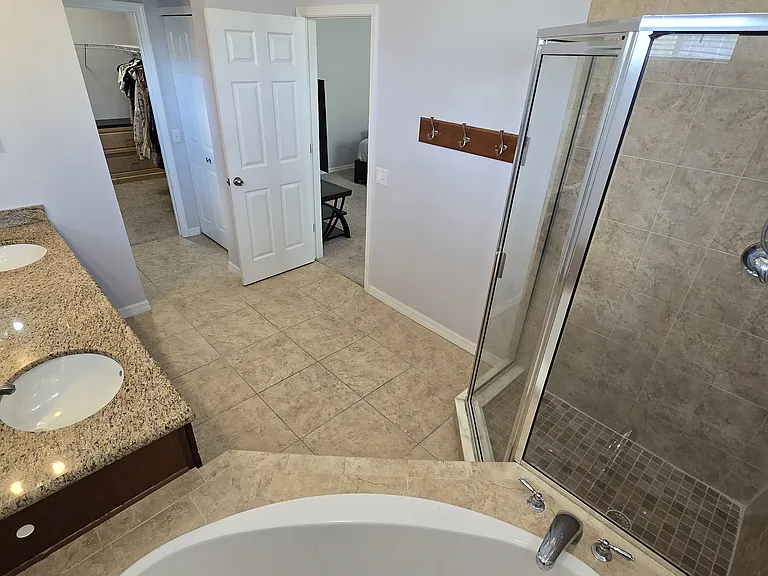7435 Arlington Grove Cir #A — Photo 24