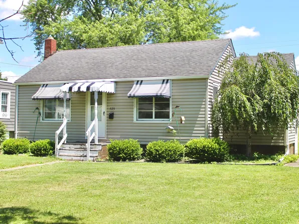 725 Park St, Willard, OH 44890