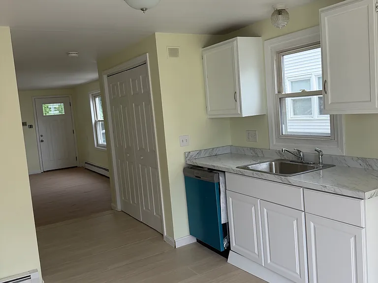 44 Morris St #A — Photo 3