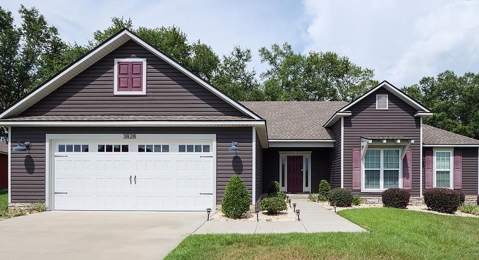 1st image of 3828 Coventry Dr