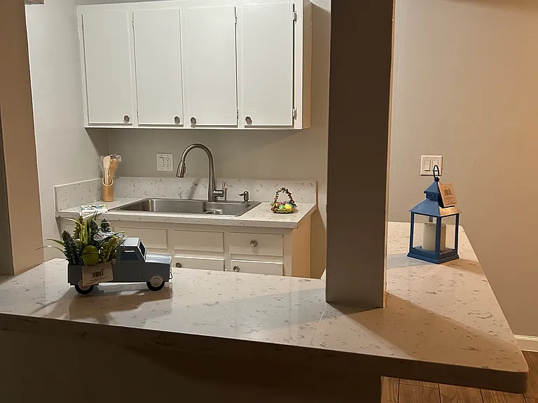 651 Karesh Ave #5 — Photo 3