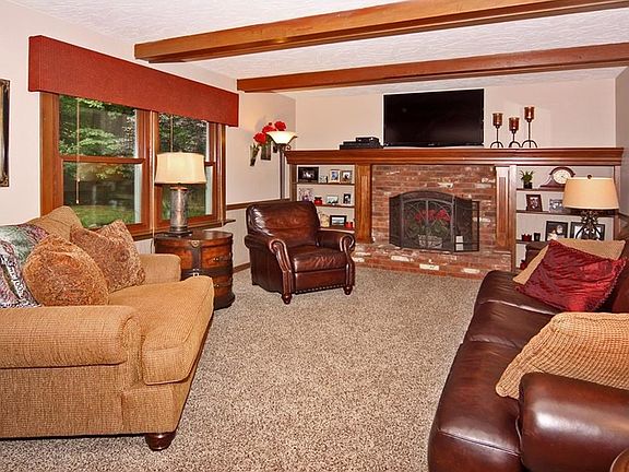4th image of 102 Wellington Bluff Ct