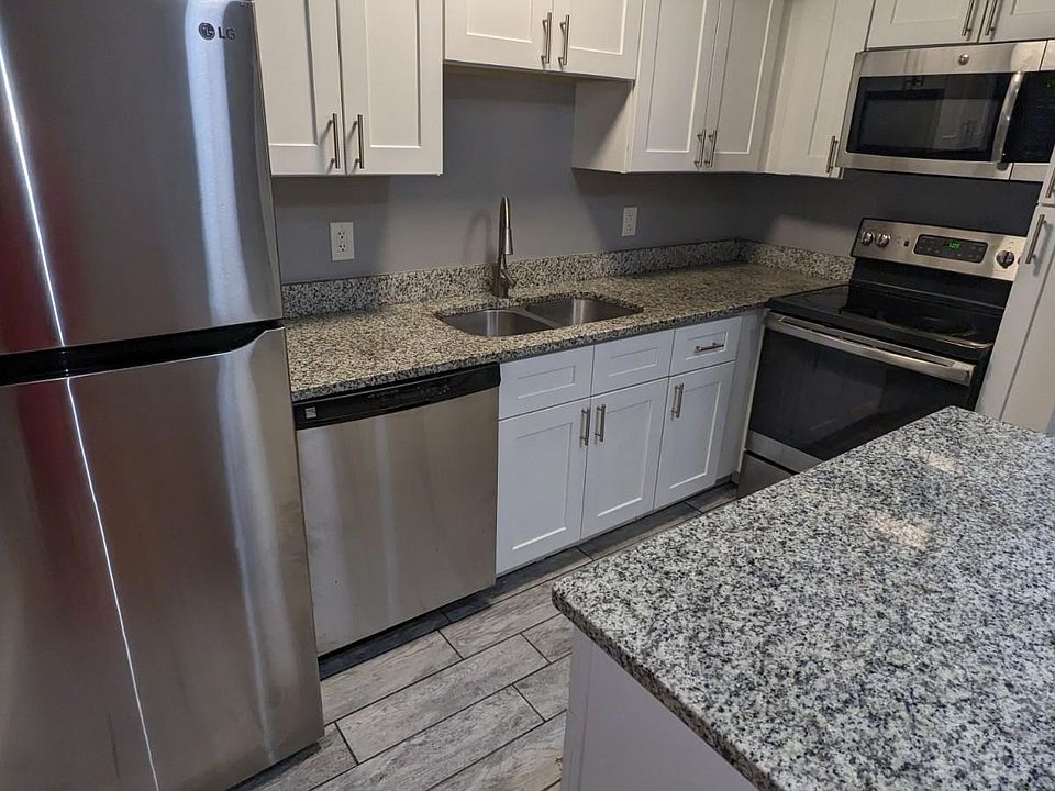 1st image of 4911 Walnut St
