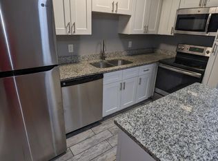 4911 Walnut St, Kansas City, MO 64112