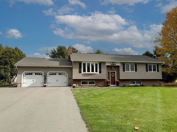 72 Nottingham Way, Brewer, ME 04412