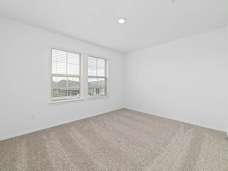21519 Violet Ridge Rd — Photo 16
