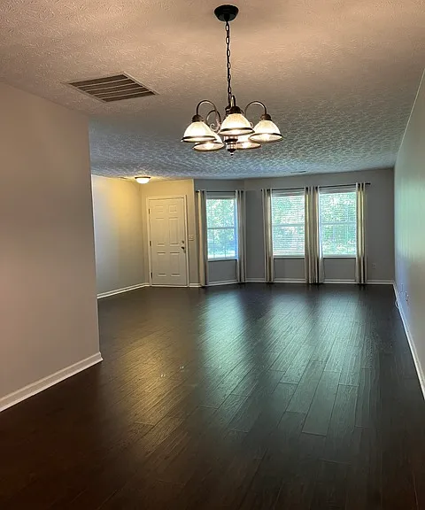 302 Rose Hill Ln — Photo 10