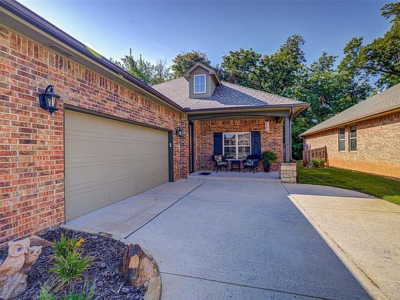 4th image of 2116 Turtle Creek Dr