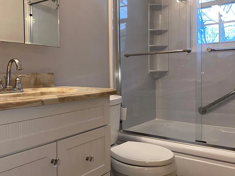 7916 Wynnwood Dr — Photo 5
