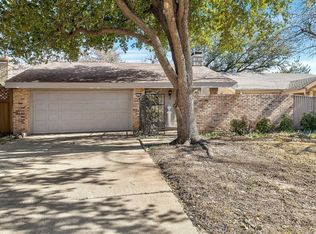 1609 Grandview Dr, Arlington, TX 76012