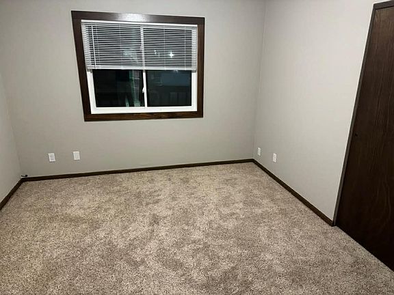 5th image of 1705 Kimball Ave #1707
