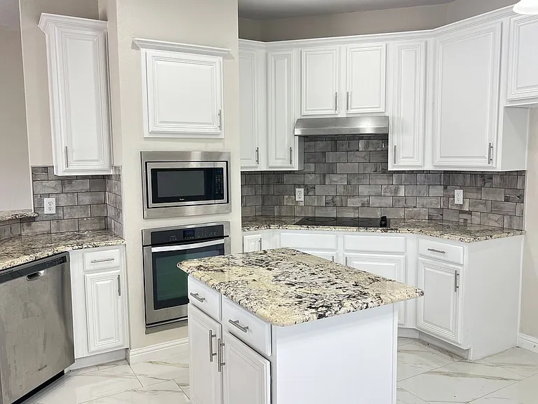 2505 Hunters Run Dr — Photo 15