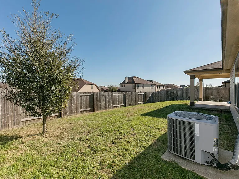 1141 Renaissance Trl — Photo 25