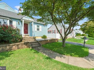 1215 Providence Rd, Secane, PA 19018