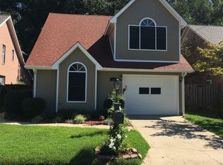 109 Honeysuckle Ln, Columbus, MS 39705