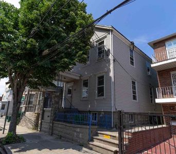 82 Neptune Ave, Jersey City, NJ, 07305
