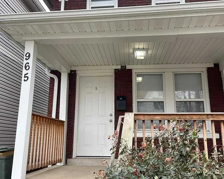 965 E Rich St — Photo 2