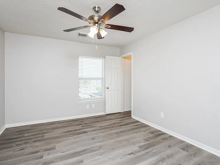 6206 Lovage Ave — Photo 10