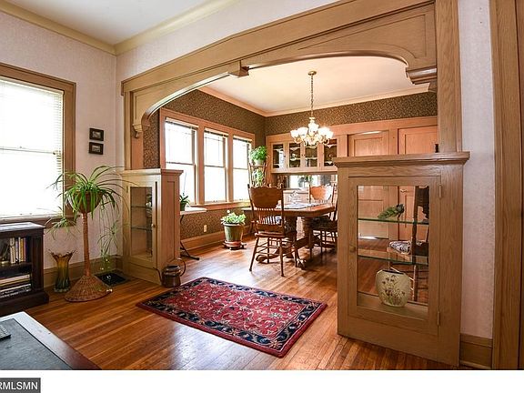 2nd image of 3239 Irving Ave N