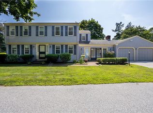 4 Hanson Rd, Barrington, RI 02806