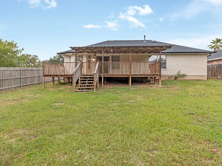 2511 Westwood Main Dr — Photo 23